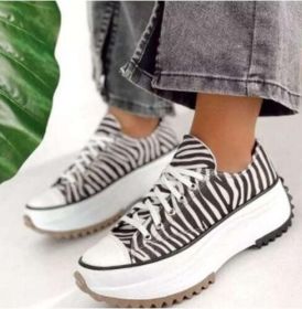 Platform Canvas Lace Up Sneakers (Color: Gray, size: 11)